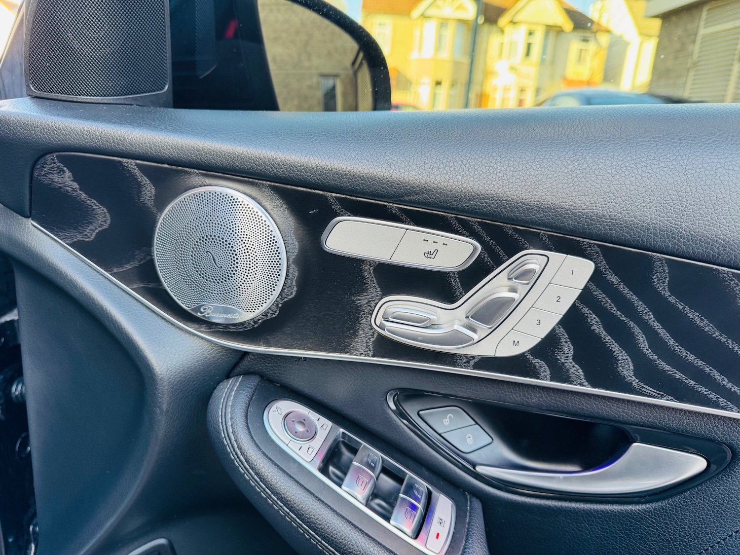 Used Mercedes-Benz GLC 2020 for sale - 76518641: Photo 16