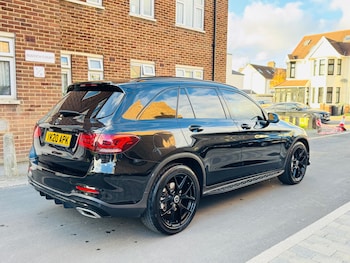 Used Mercedes-Benz GLC 2020 for sale - 76518641: Photo