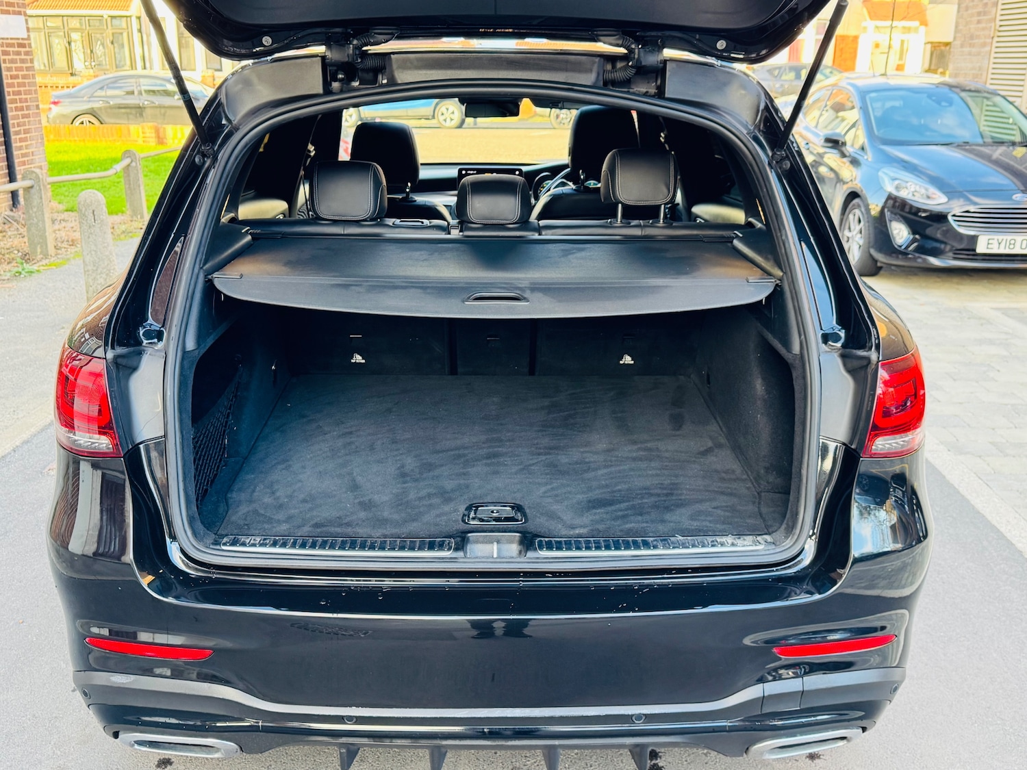 Used Mercedes-Benz GLC 2020 for sale - 76518641: Photo 9