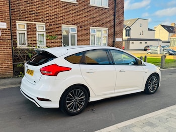Used Ford Focus 2016 for sale - 76920190: Photo