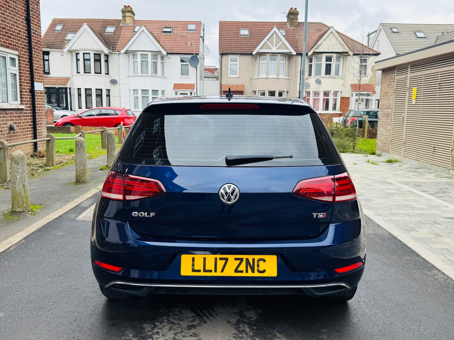 Used Volkswagen Golf 2017 for sale - 77342986: Photo 4