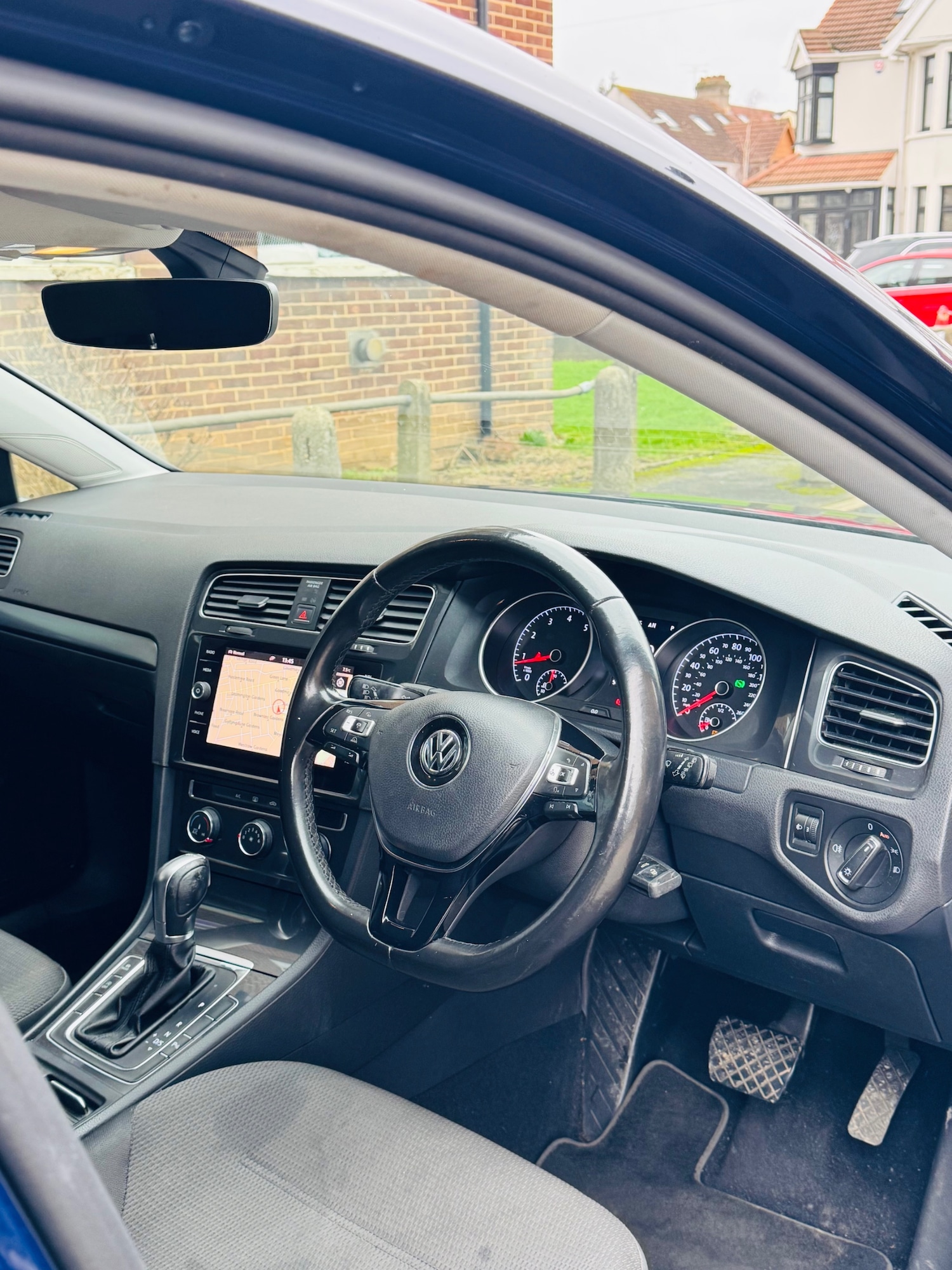 Used Volkswagen Golf 2017 for sale - 77342986: Photo 8