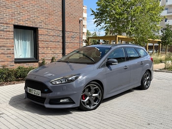 Used Ford Focus 2017 for sale - 79044953: Photo