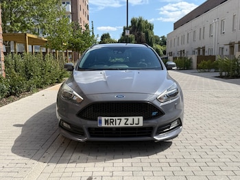 Used Ford Focus 2017 for sale - 79044953: Photo