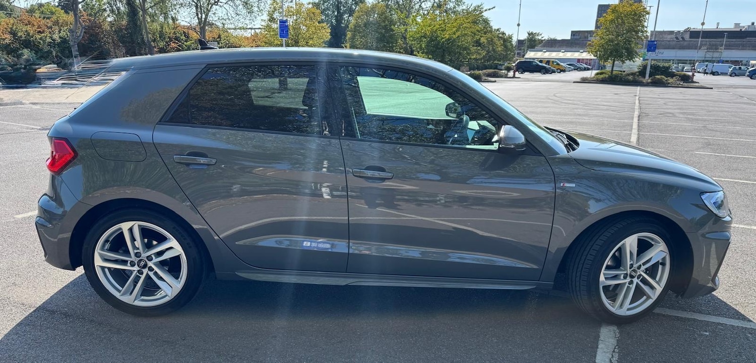 Used Audi A1 2022 for sale - 76236427: Photo 2