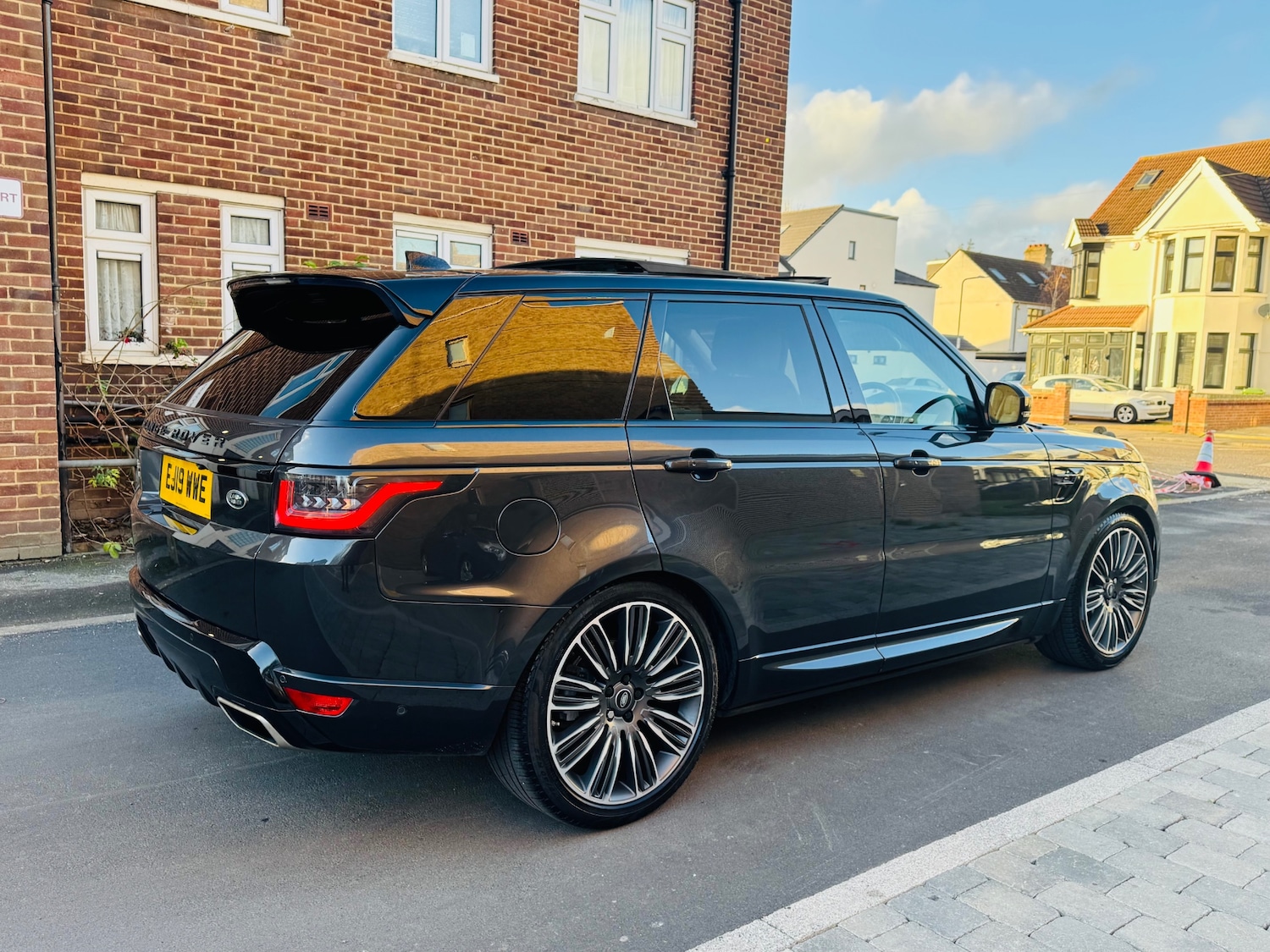 Used Land Rover Range Rover Sport 2019 for sale - 77012434: Photo 3