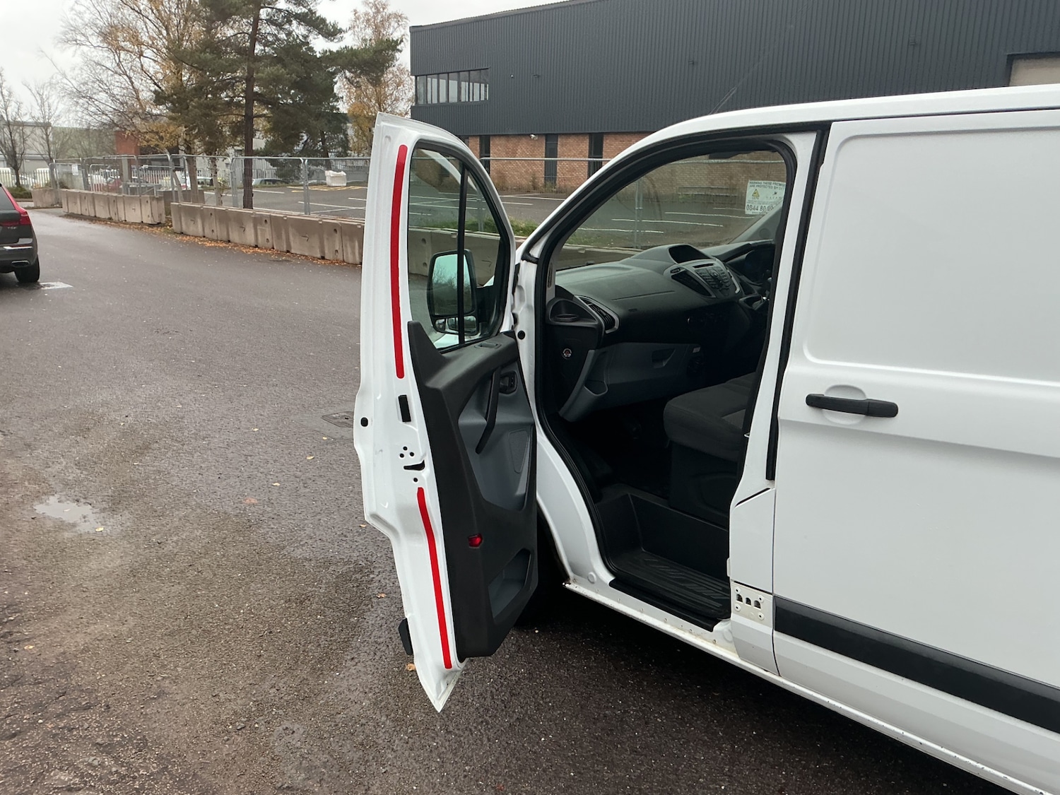 Used Ford Transit Custom 2016 for sale - 76598511: Photo 8