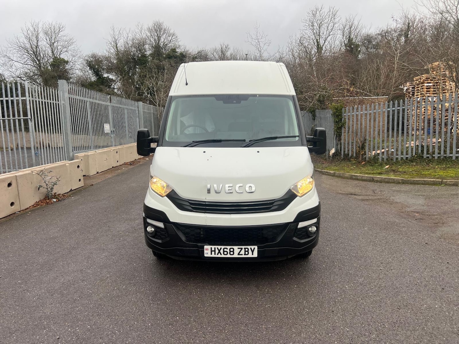 Used Iveco Daily 2018 for sale - 76940387: Photo 2