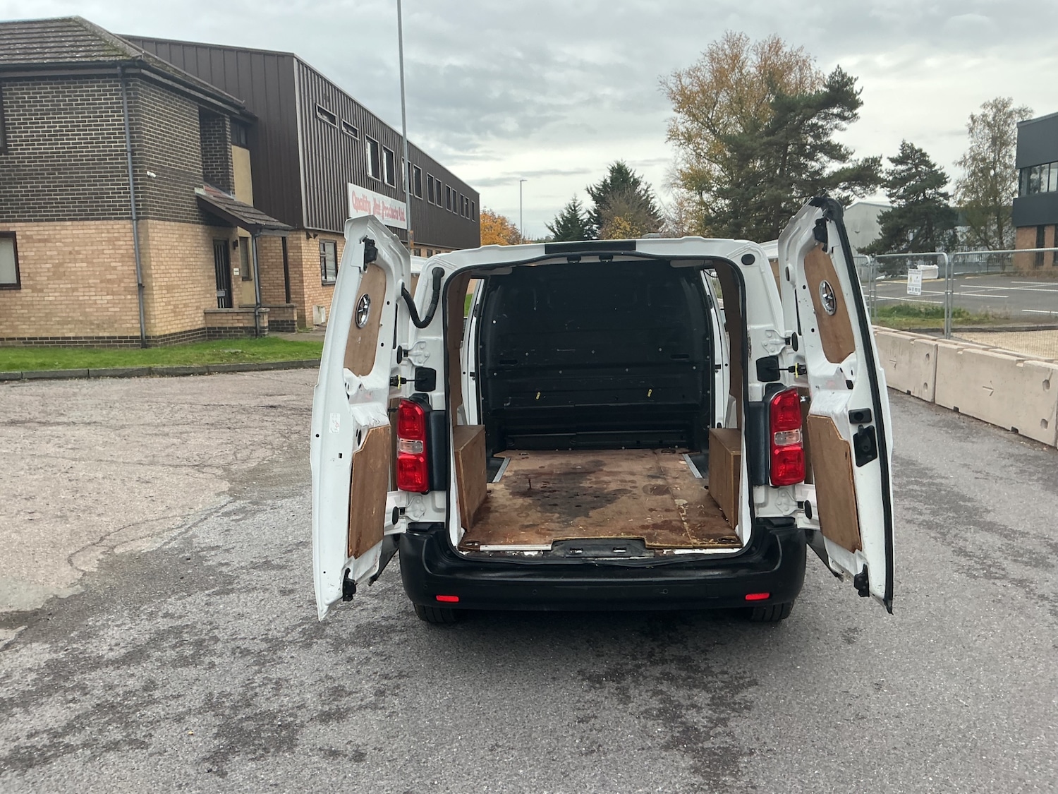 Used Citroen Dispatch 2017 for sale - 76542802: Photo 18