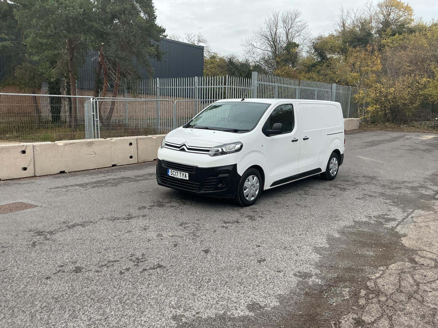 Used Citroen Dispatch 2017 for sale - 76542802: Photo 6