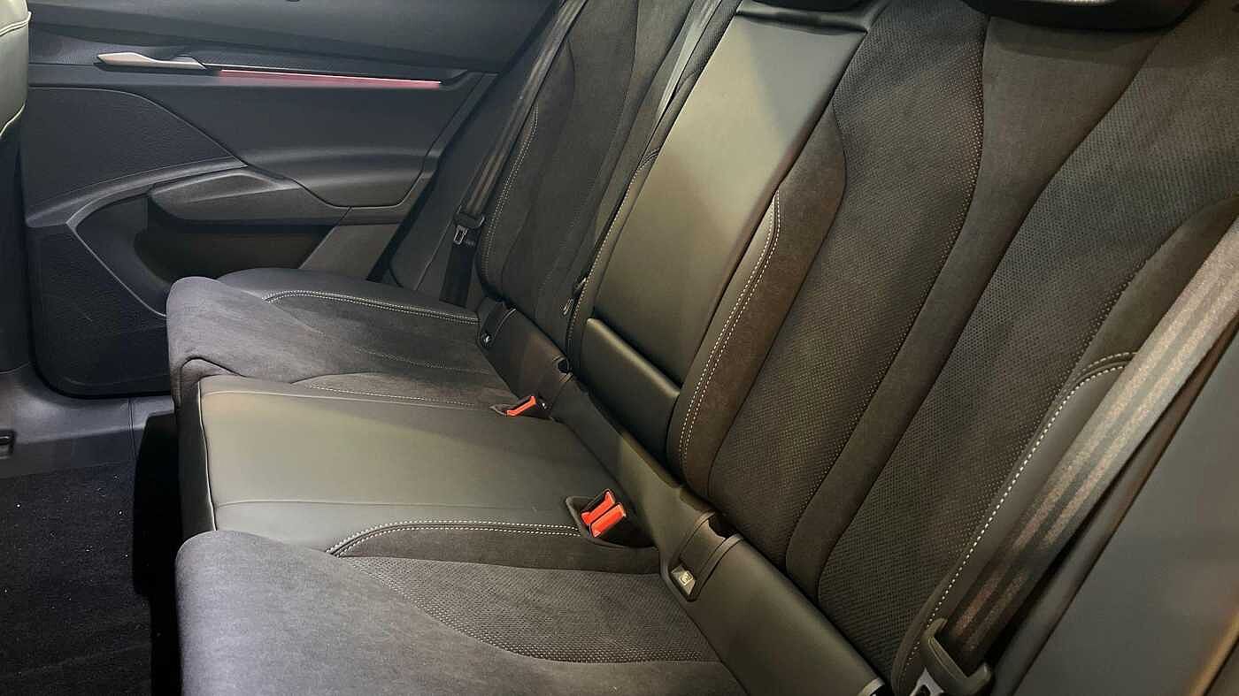 Used Skoda Enyaq 2025 for sale - 76692563: Photo 16