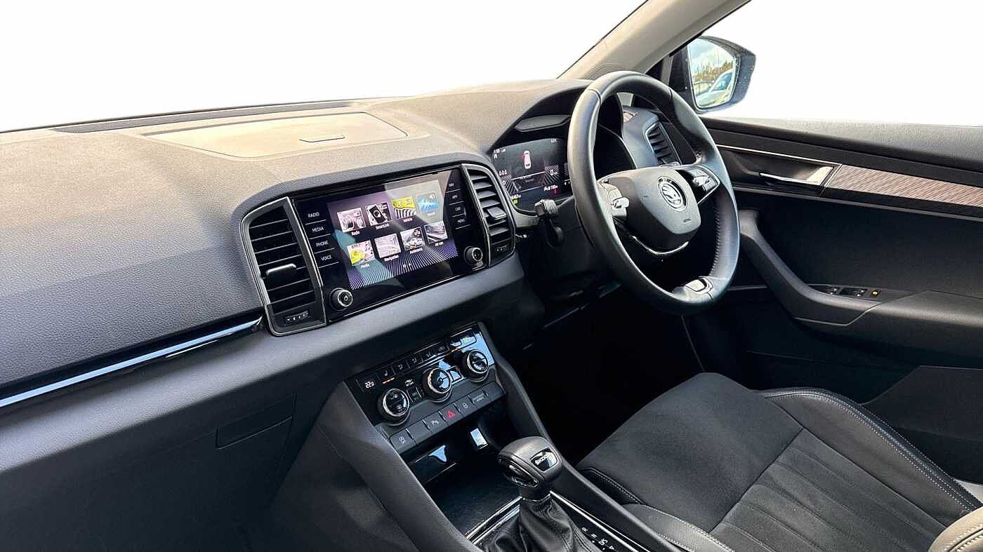 Used Skoda Karoq 2023 for sale - 76675696: Photo 2