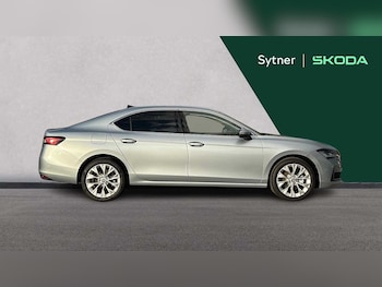 Used Skoda Superb 2025 for sale - 76692450: Photo