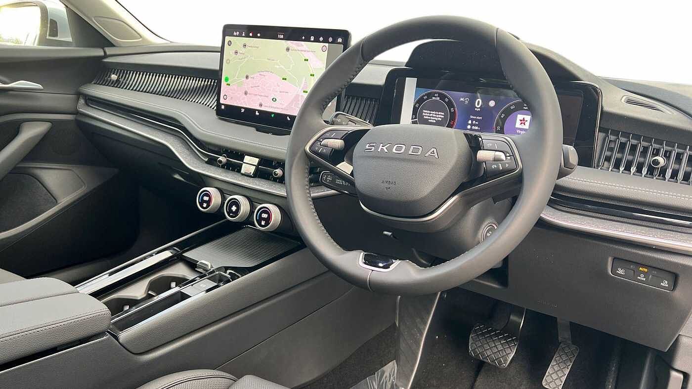 Used Skoda Superb 2025 for sale - 76692450: Photo 6