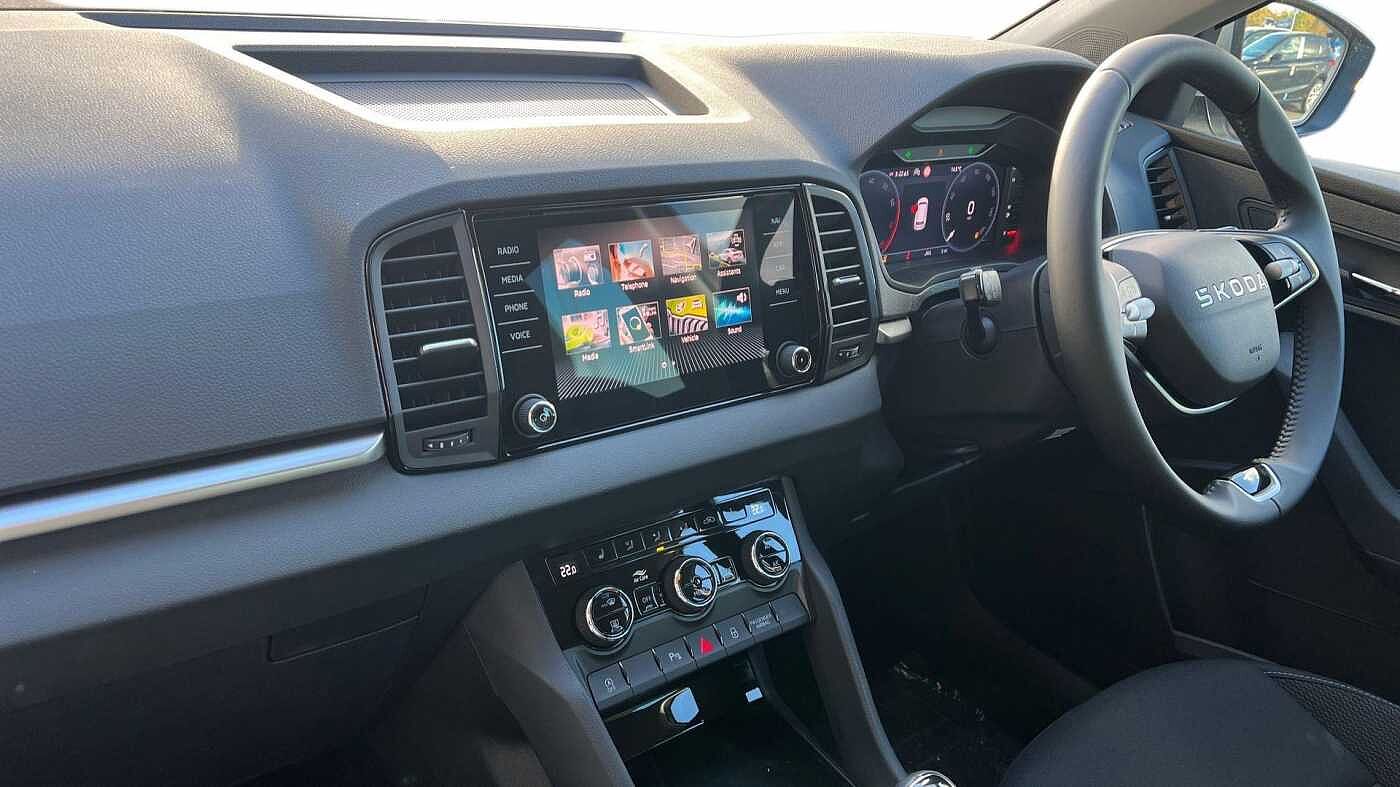 Used Skoda Karoq 2025 for sale - 76692572: Photo 2