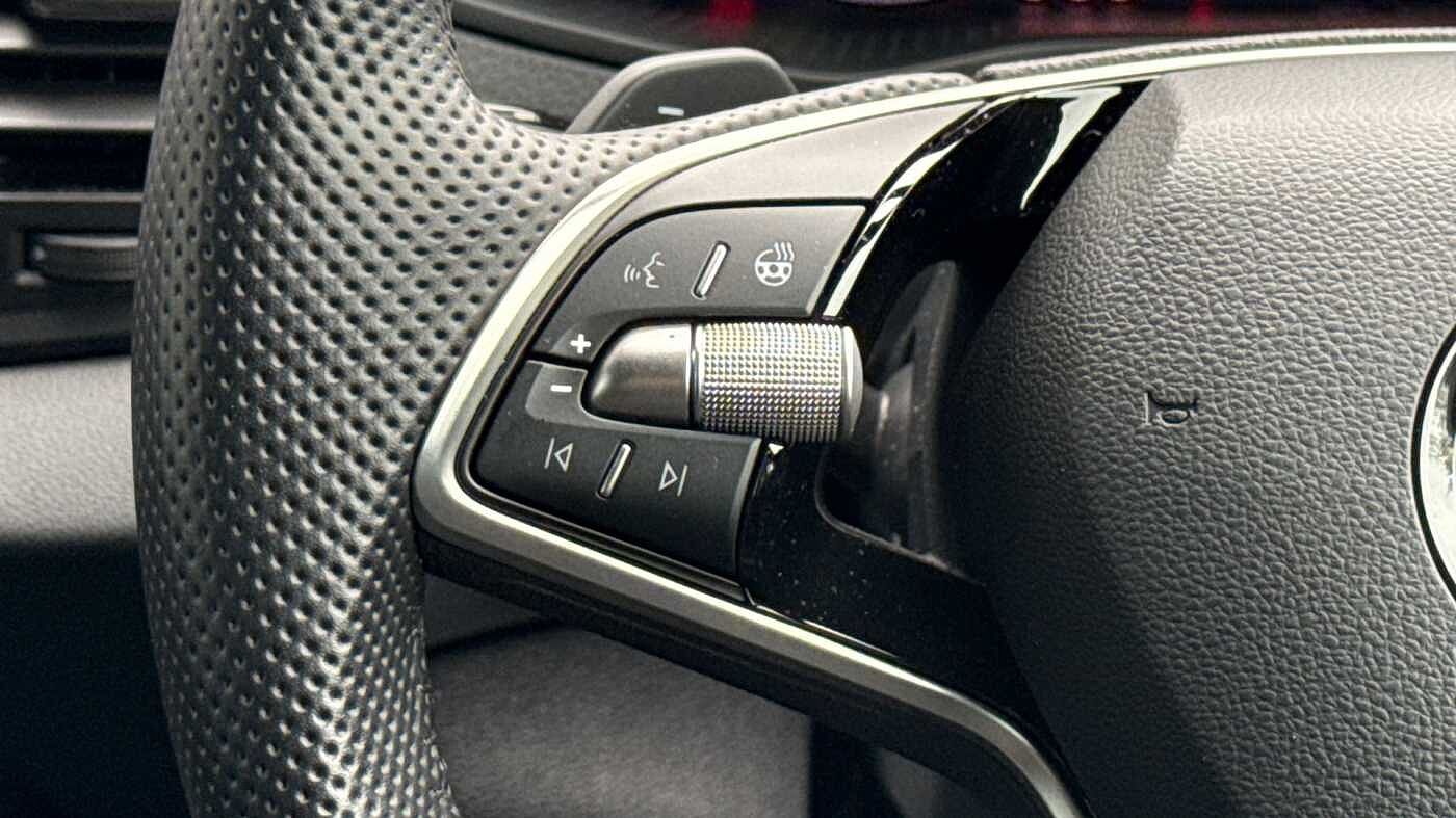 Used Skoda Karoq 2024 for sale - 76677697: Photo 17