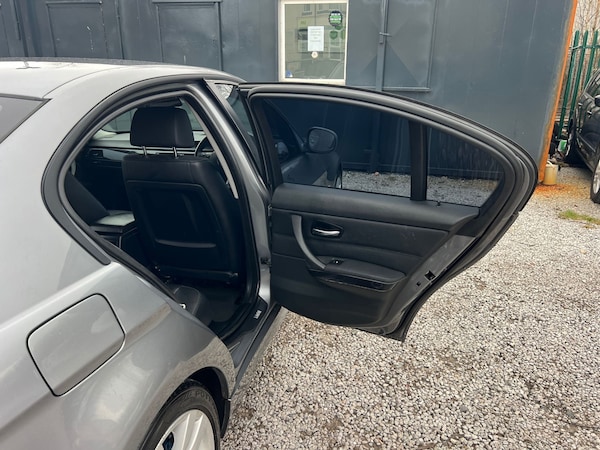 Used BMW 3 Series 2009 for sale - 73629045: Photo 35