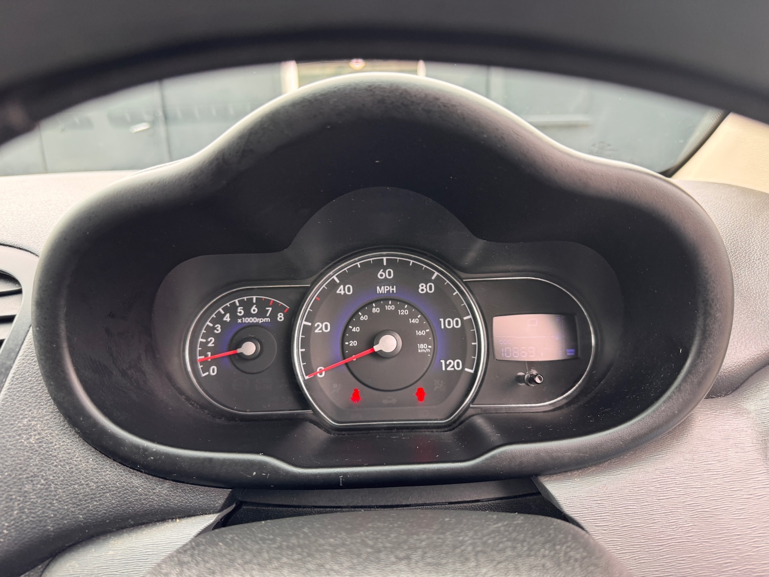 Used Hyundai i10 2012 for sale - 76478287: Photo 16