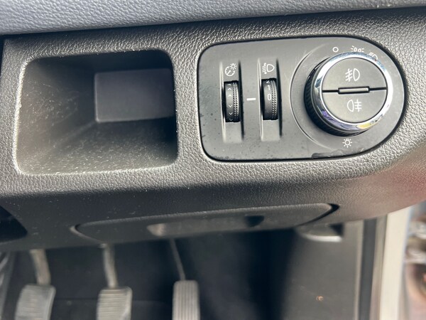 Used Vauxhall Meriva 2013 for sale - 72403610: Photo 22