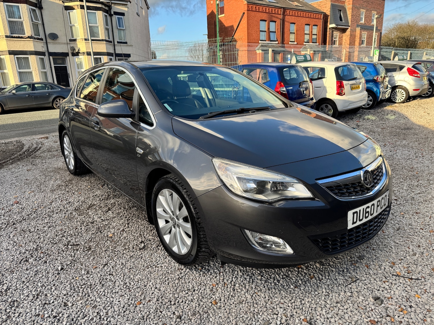 Used Vauxhall Astra 2010 for sale - 76682095: Photo 1