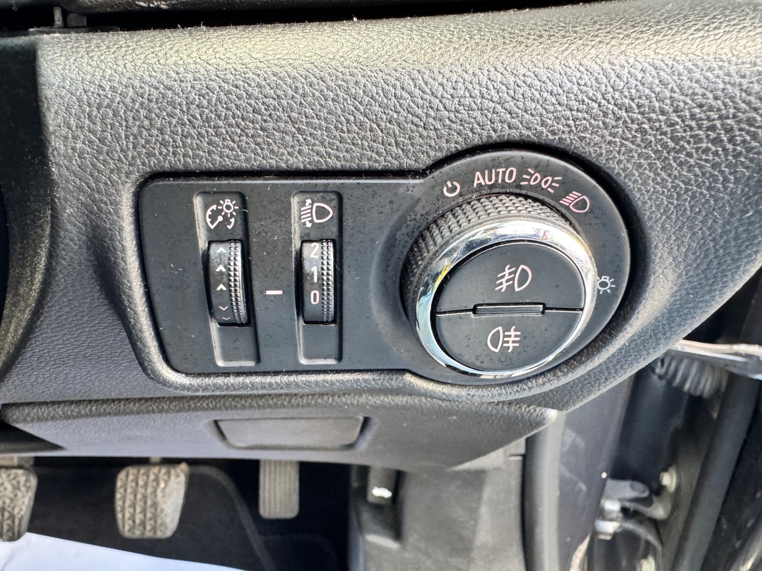 Used Vauxhall Astra 2010 for sale - 76682095: Photo 22