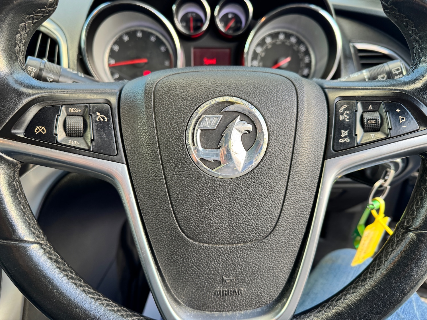 Used Vauxhall Astra 2010 for sale - 76682095: Photo 26