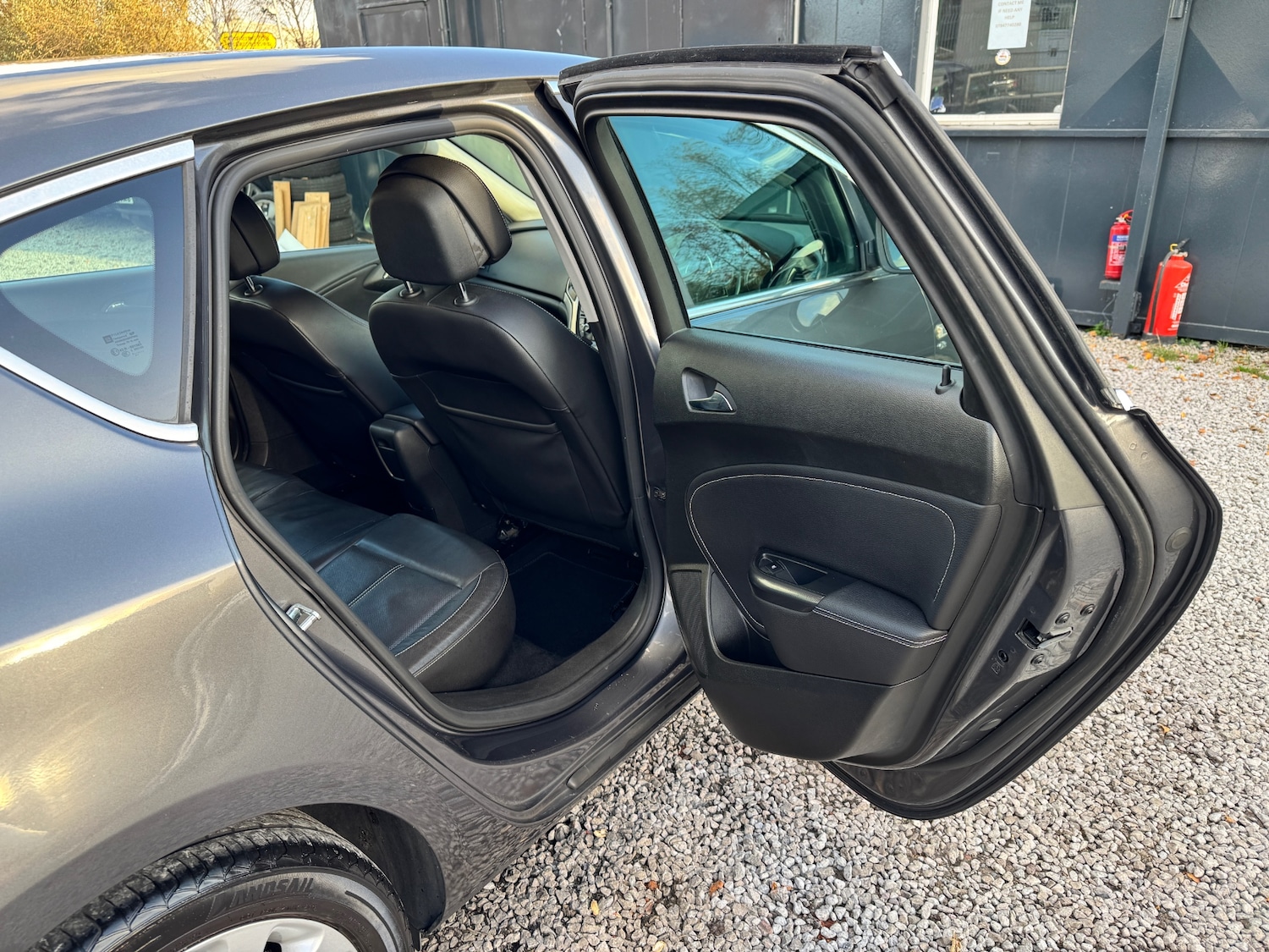 Used Vauxhall Astra 2010 for sale - 76682095: Photo 29