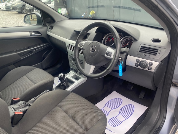 Used Vauxhall Astra 2010 for sale - 74114551: Photo 16