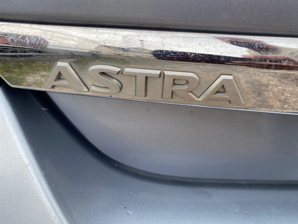 Used Vauxhall Astra 2010 for sale - 74114551: Photo 33