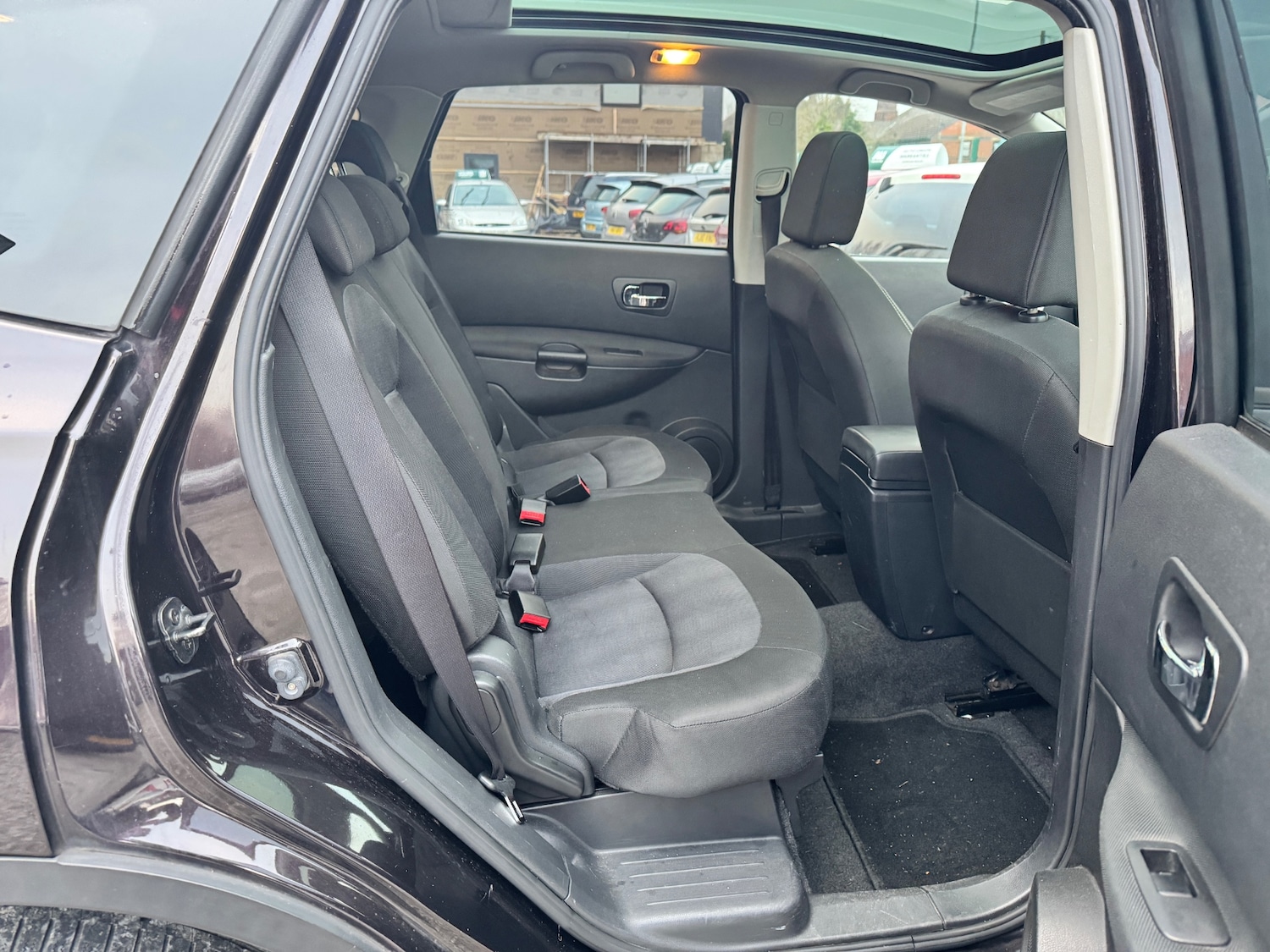 Used Nissan Qashqai+2 2010 for sale - 77055130: Photo 28