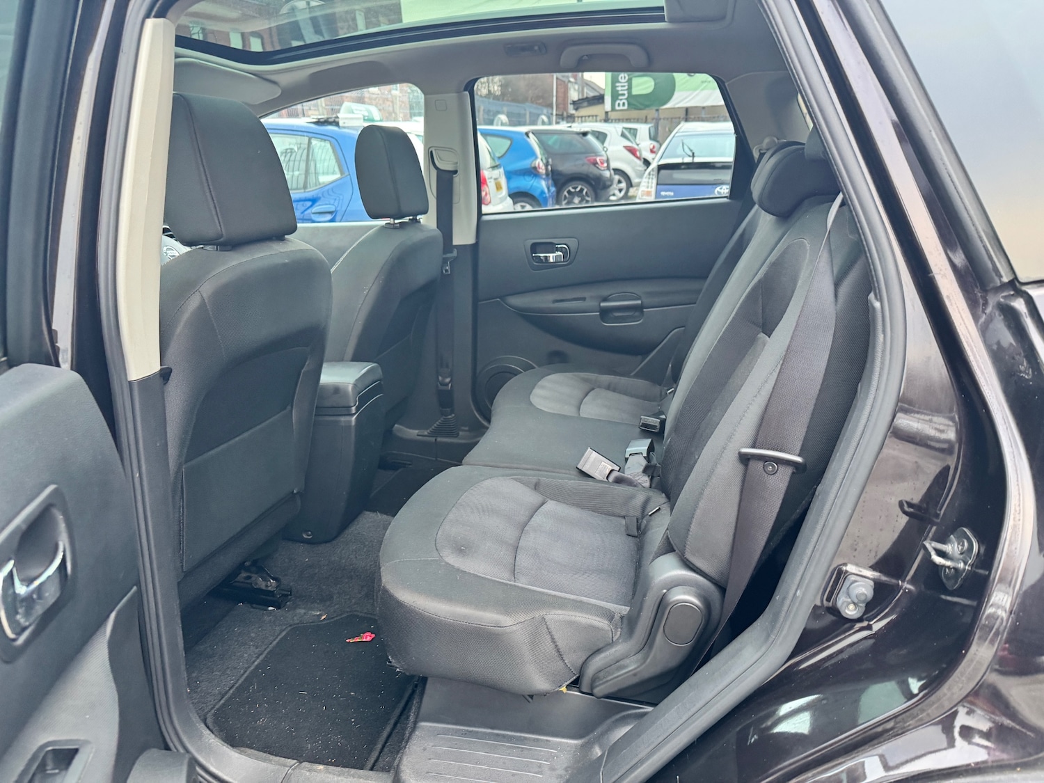 Used Nissan Qashqai+2 2010 for sale - 77055130: Photo 31