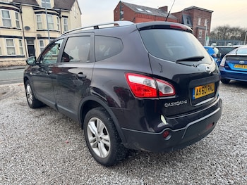 Used Nissan Qashqai+2 2010 for sale - 77055130: Photo