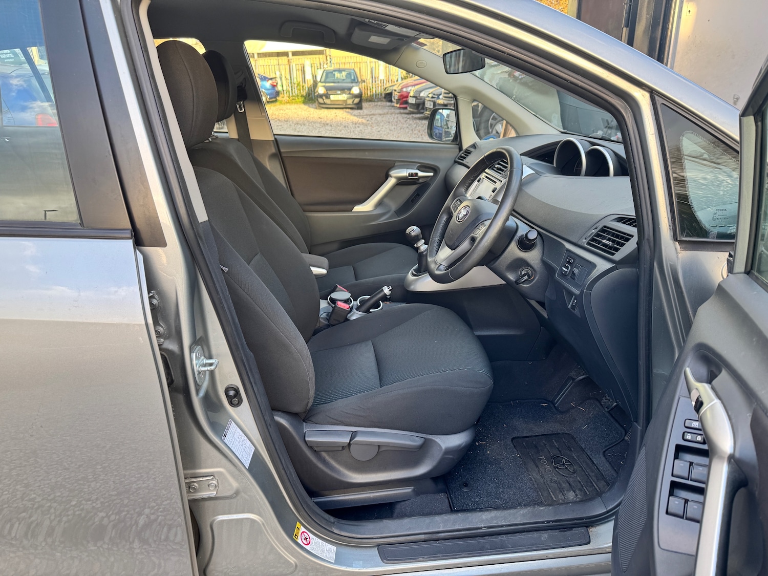 Used Toyota Verso 2012 for sale - 76576966: Photo 16