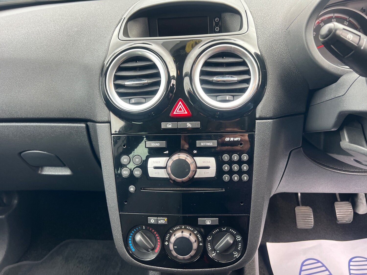Vehicle 28