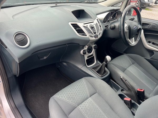 Used Ford Fiesta 2010 for sale - 74790983: Photo 14