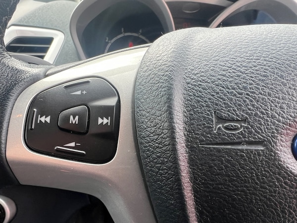 Used Ford Fiesta 2010 for sale - 74790983: Photo 22