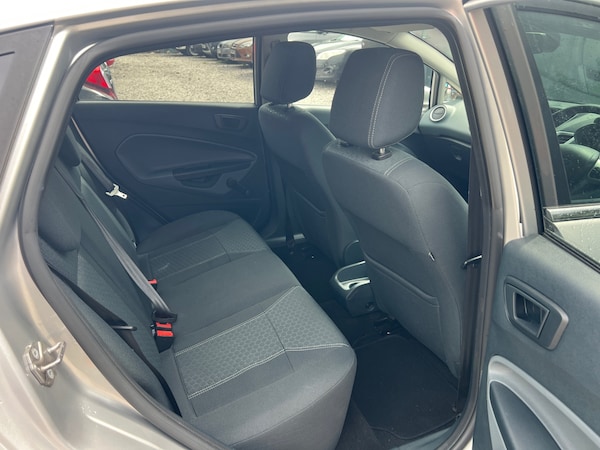 Used Ford Fiesta 2010 for sale - 74790983: Photo 29