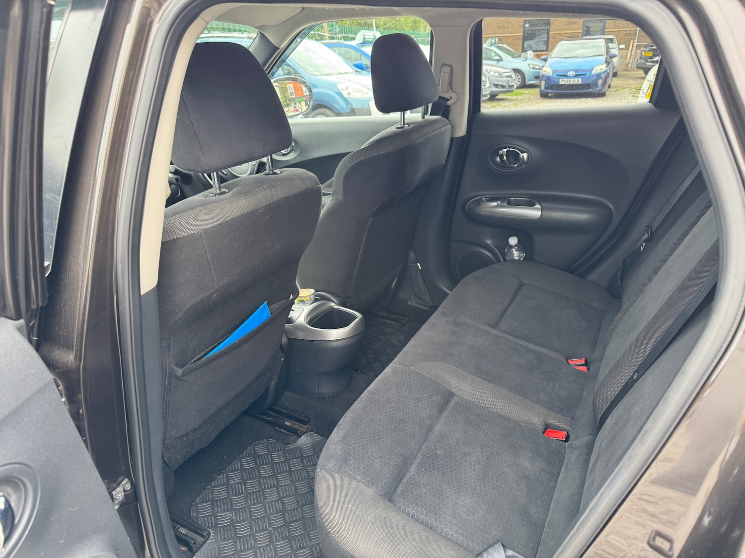 Used Nissan Juke 2010 for sale - 76128838: Photo 28