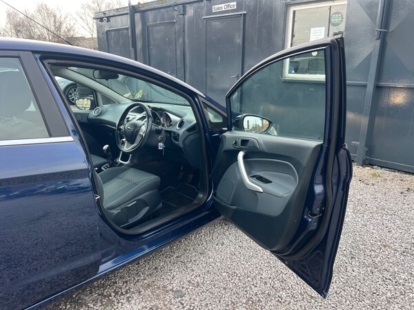 Used Ford Fiesta 2011 for sale - 73735100: Photo 11