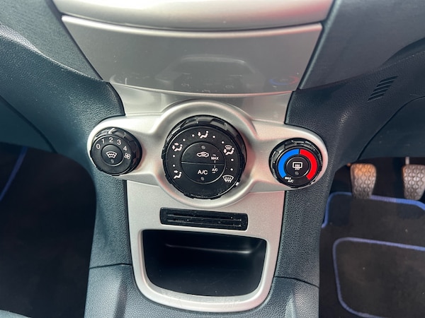 Used Ford Fiesta 2011 for sale - 73735100: Photo 26