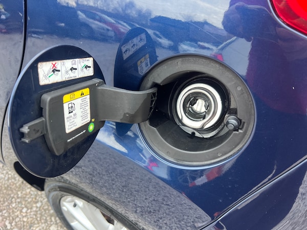 Used Ford Fiesta 2011 for sale - 73735100: Photo 48