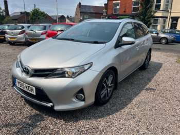 Used Toyota Auris 2015 for sale - 74882873: Photo