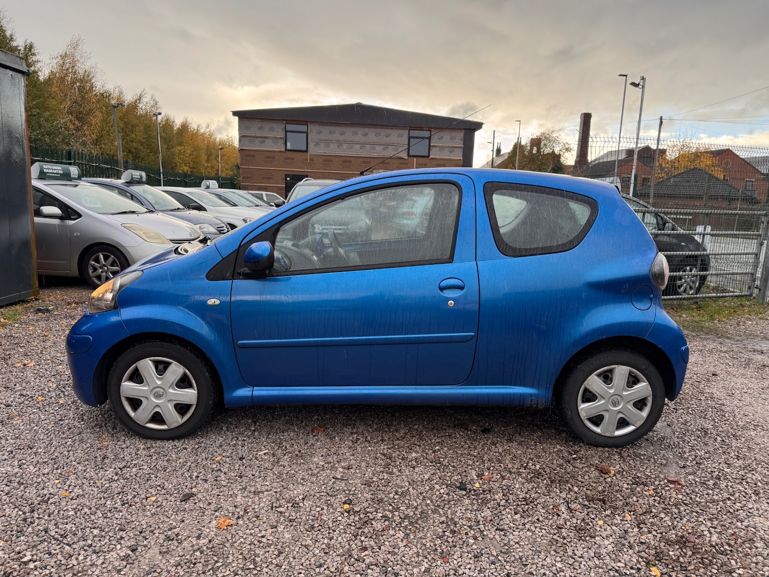 Used Toyota AYGO 2009 for sale - 76426680: Photo 4