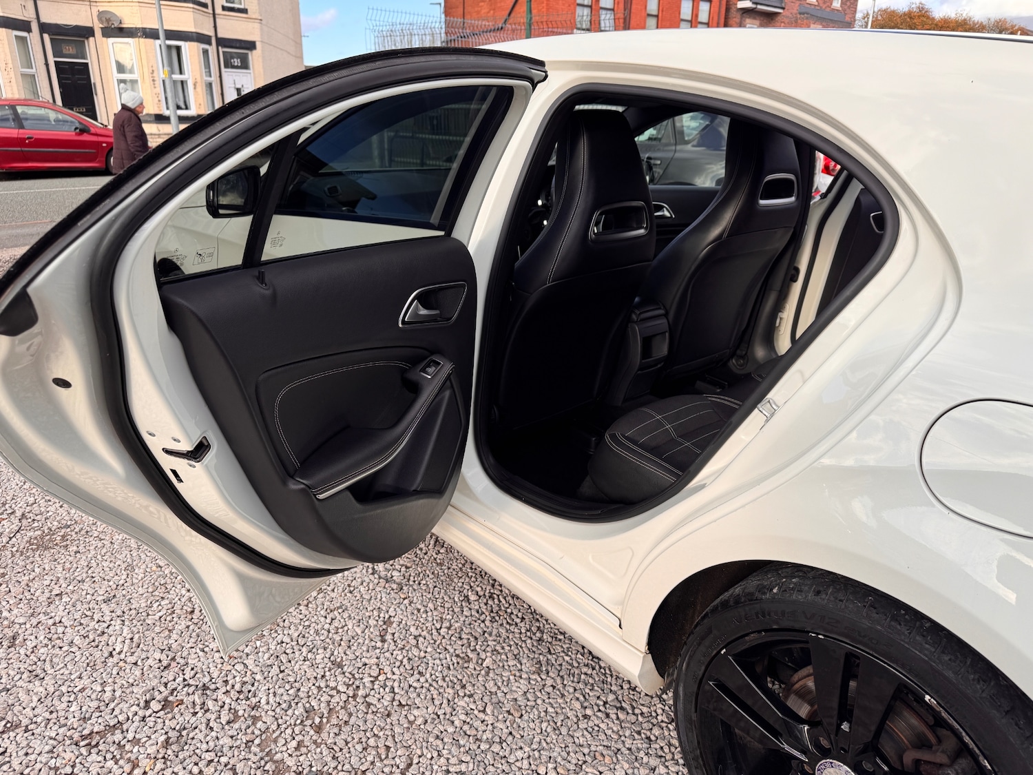 Used Mercedes-Benz A-Class 2014 for sale - 76479565: Photo 28