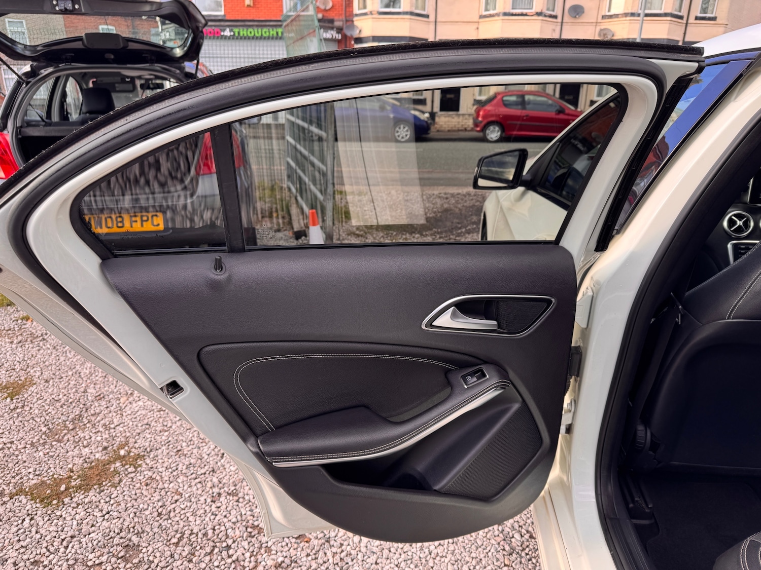 Used Mercedes-Benz A-Class 2014 for sale - 76479565: Photo 29