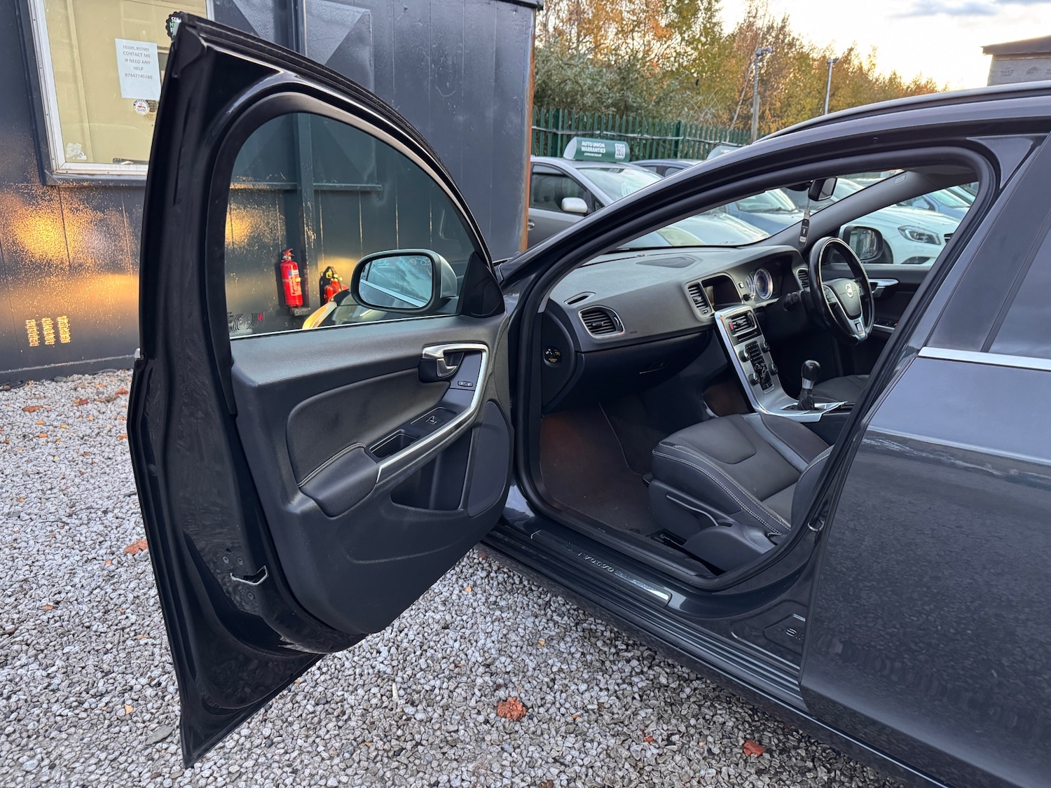 Used Volvo V60 2013 for sale - 76479509: Photo 13