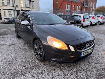 Used Volvo V60 2013 for sale - 76479509: Photo
