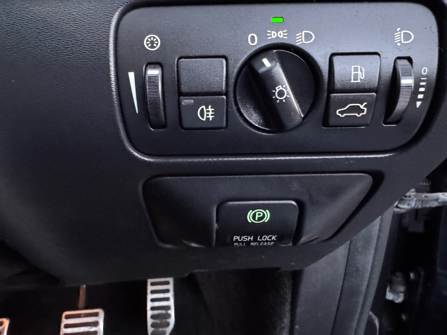 Used Volvo V60 2013 for sale - 76479509: Photo 22