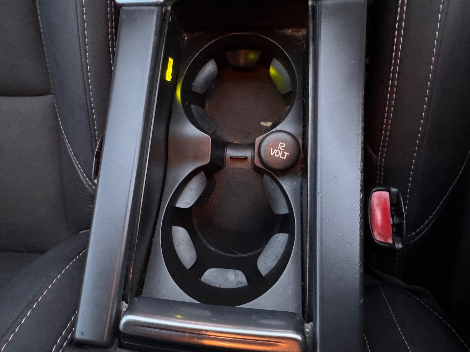 Used Volvo V60 2013 for sale - 76479509: Photo 27