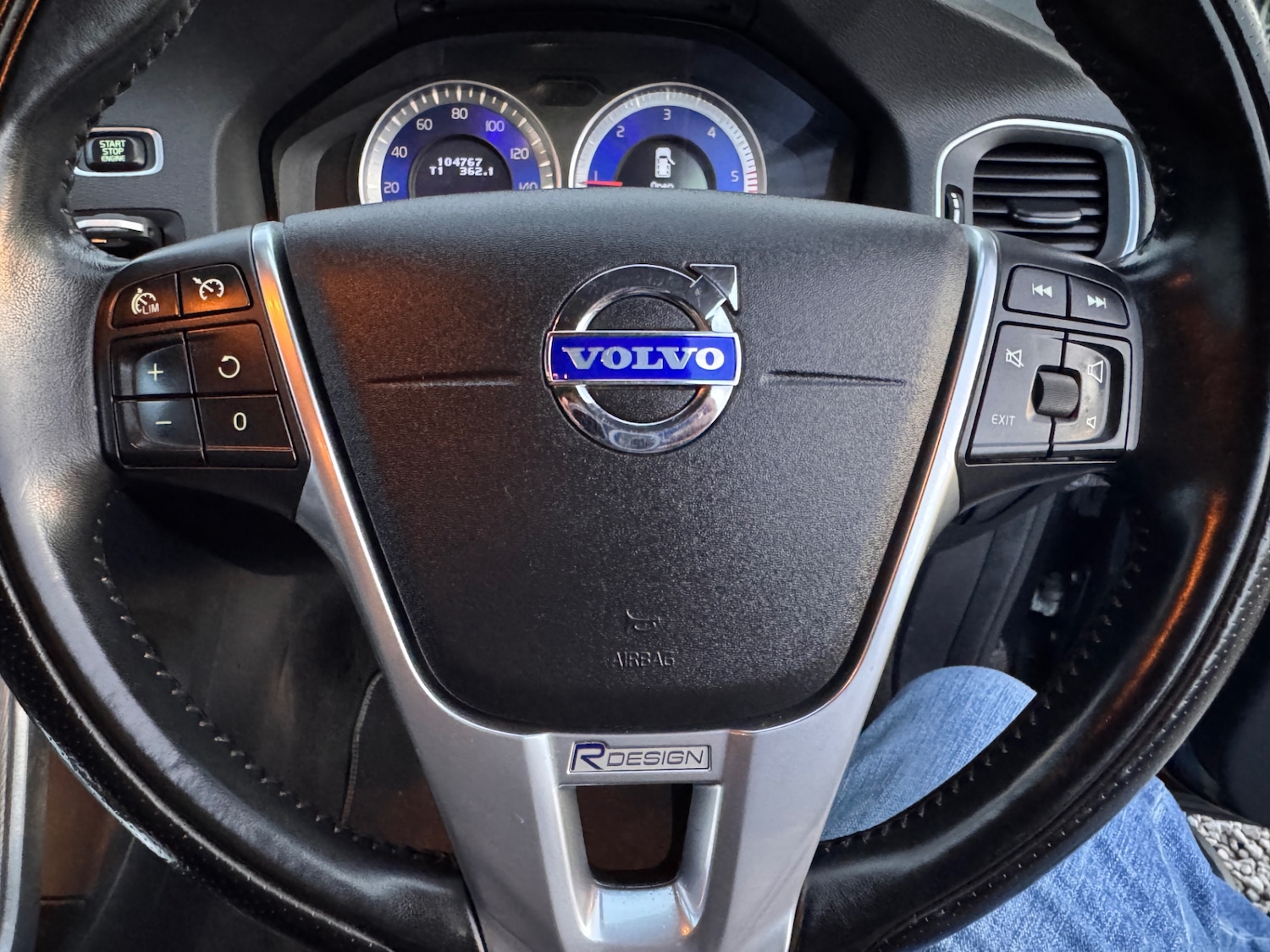 Used Volvo V60 2013 for sale - 76479509: Photo 29